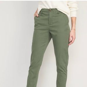 Old Navy Pull-On Chinos in Khaki Green, Women’s Medium Tall